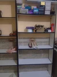 رف عدد ثنين للبيع للاستفسار07742493319 العنوان بغداد الغزاليه