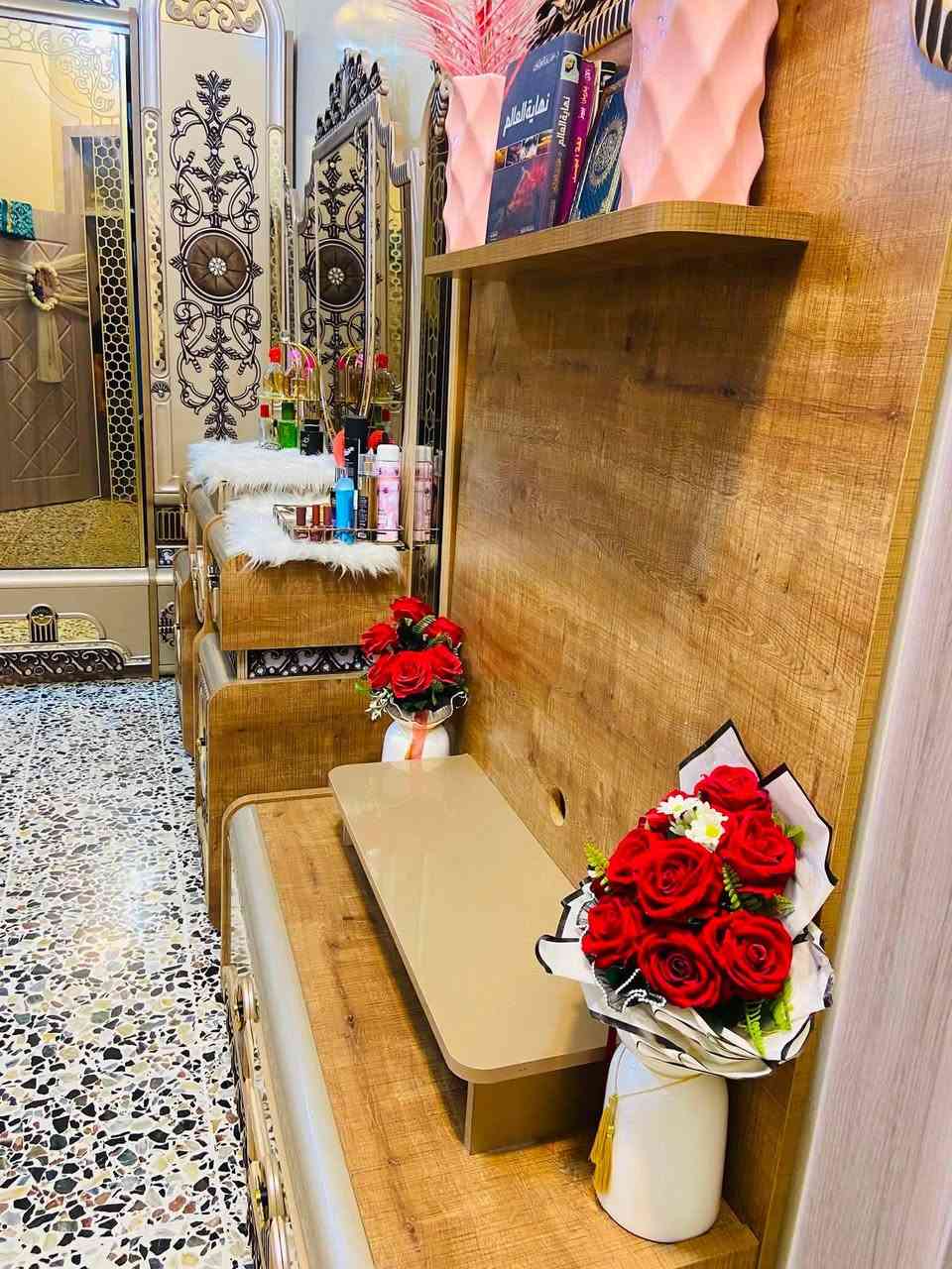 غرفه ملكيه ١٠ قطع نضيفه مال بيت مرتبه فخمه ثقيله ماخذها اول منزل موديلها ب ٤ ملايين رايدها ب مليونين و ١٠٠ وبيها مجال مكاني لانبار فلوجه


**إذا كنت صاحب هذا الإعلان وتريد حذفه لأي سبب، رجاءا أرسل رسالة إلى الدعم الفني**