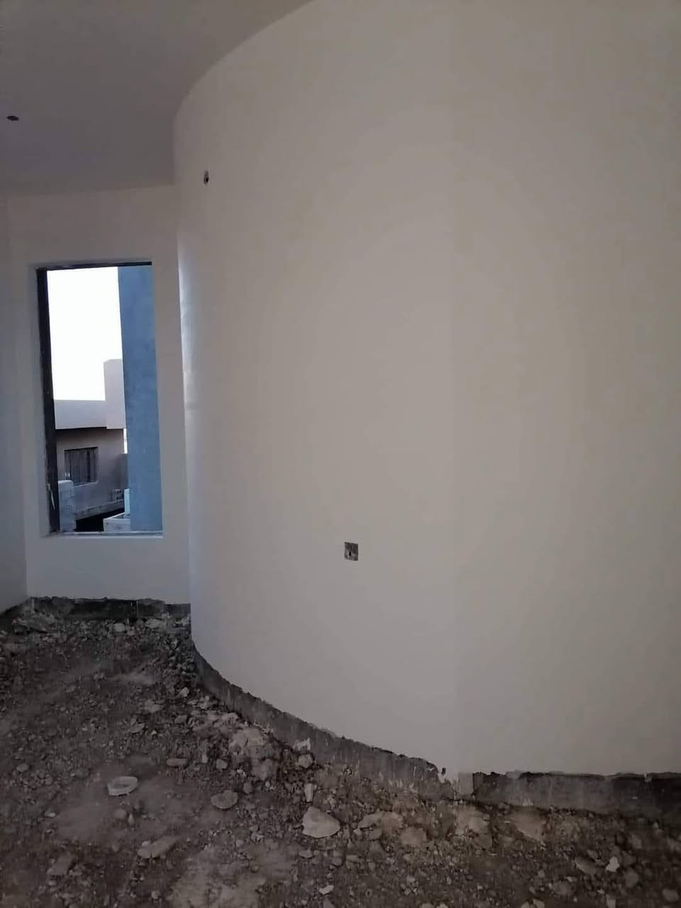سلام عليكم لبخ ومخمر جص شغل درجه اولى شرط مهندس  هذا رقمي ***********
