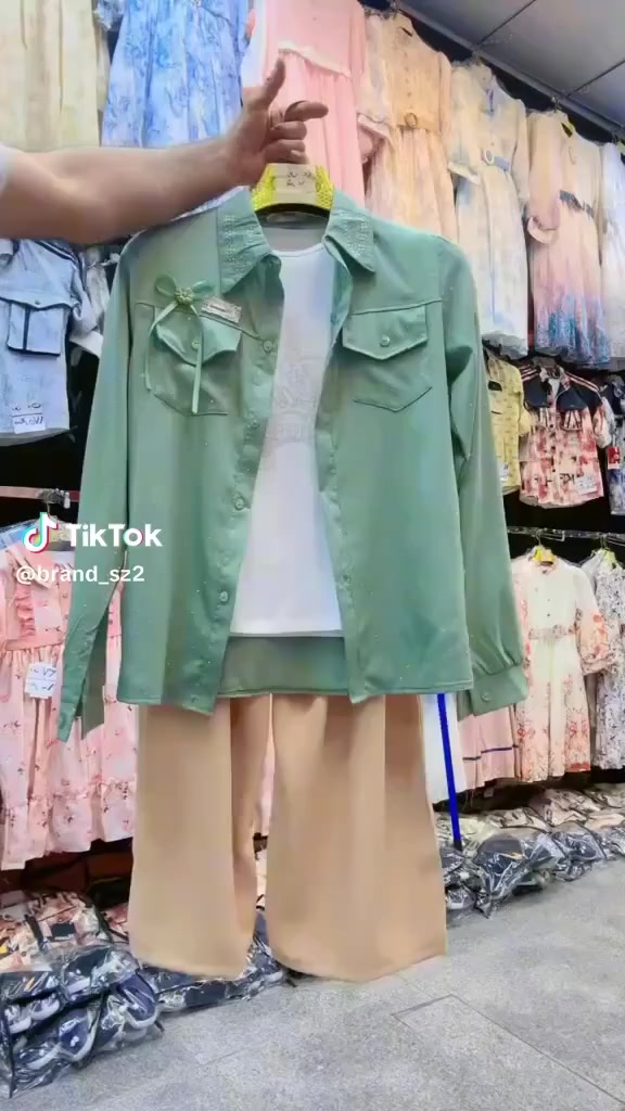 يالله بلش موسم الصيفي 2026 🤲

طقم بناتي 3️⃣ قطعه خام ايجنن أعياد 😍

قياس 4-10 سنه 👍🏾
السعر 23 الف دينار فقط🌹

متوفر ب 3️⃣ الوان مختلفه 😍

توجد خدمة توصيل لجميع المحافظات العراقية 💯
للاحجز *********** 

العنوان 
قضاء المشخاب شارع المكاتب مجاور إعدادية عبدالله بن الحسين للبنات آو ثانوية الإفتخار آو دكتور محمد الخماسي آو مكتبة آبو سيف 

#الشعب_الصيني_ماله_حل😂😂 
#المشخاب_الحبيبه_🥰🥰🥰🥰 #النجف_الأشرف 
#العراق #viral #fyp #najaf #المشخاب_مدينة_العنبر_مضيف_النجف_الأشرف 
#مشاهير_تيك_توك_مشاهير_العرب🌺💜
