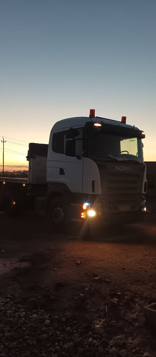 اسكانيه بومه 2006 تك اكسل  رقم صلاح دين  تخم تاير سياره جاهزه من كلشي
للاتصال عل رقم تلفون
***********
