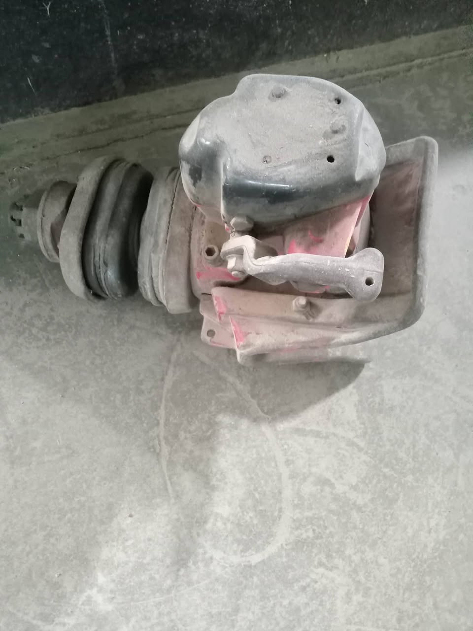 للبيع ساحبه اوربيه جديده السعر 6 ورقات
حلاويه بيم 56

***********
