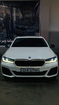 بي ام دبليو F10 • ٢٠١١ • ٦ سلندر توين توربو