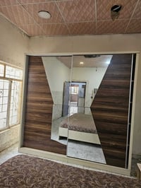 غرفه نوم للبيع نظيف كامل سعر 325 الف شراي يخابر رقم 07700988860