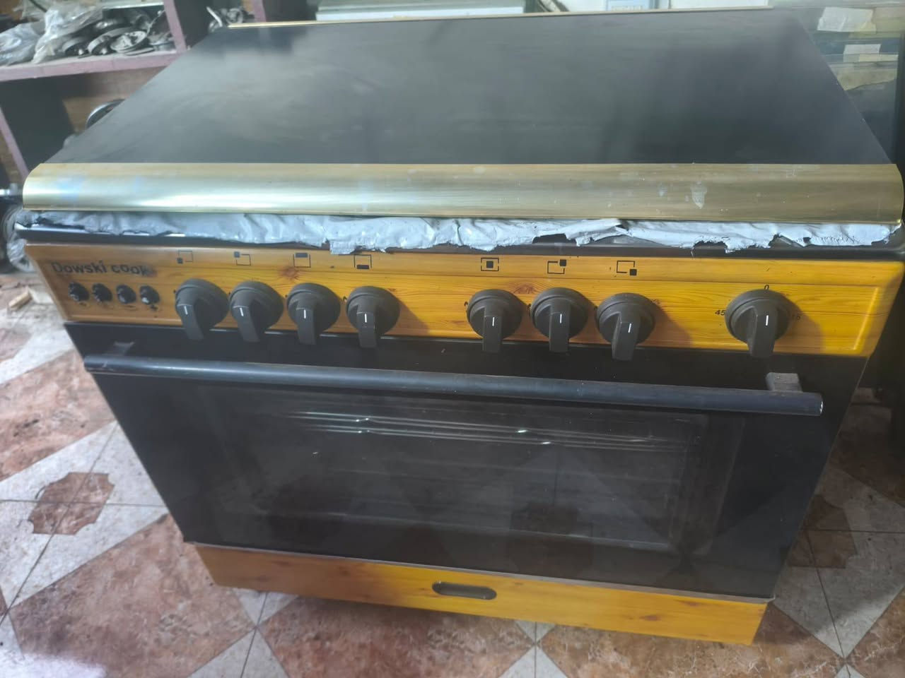 طباخات للبيع.... العنوان ألرمادي شارع ألگصابين
طباخ مصري غير مستعمل السعر 400
طباخ گريازي مصري مستعمل السعر 300
للتواصل ***********
