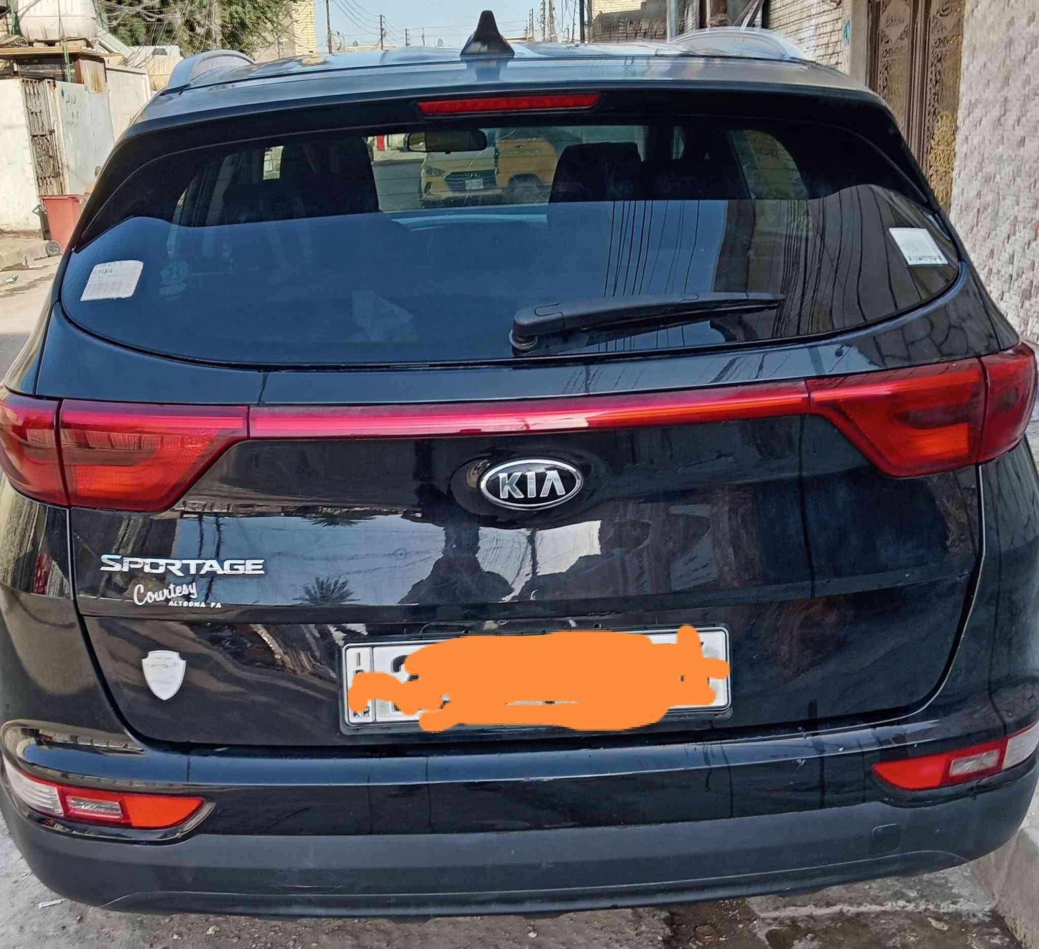 كيا سبورتج للبيع وارد أمريكي موديل ٢٠١٩ حادث جاملق  والسنور موجود  مواصفات السيارة محرك ٢٤٠٠ gdi كشنات تدفئه كهربائي تحكم ستيرن نظام اقتصادي نظام مرتفعات تبريد قطعتين ماشيه ٩٦ رقم السيارة أربيل بسمي تحويل مباشر  سعر ١٤٠  مكاني بغداد/ رقمي ***********
ملاحظه (المكينة اتنقص دهن)
