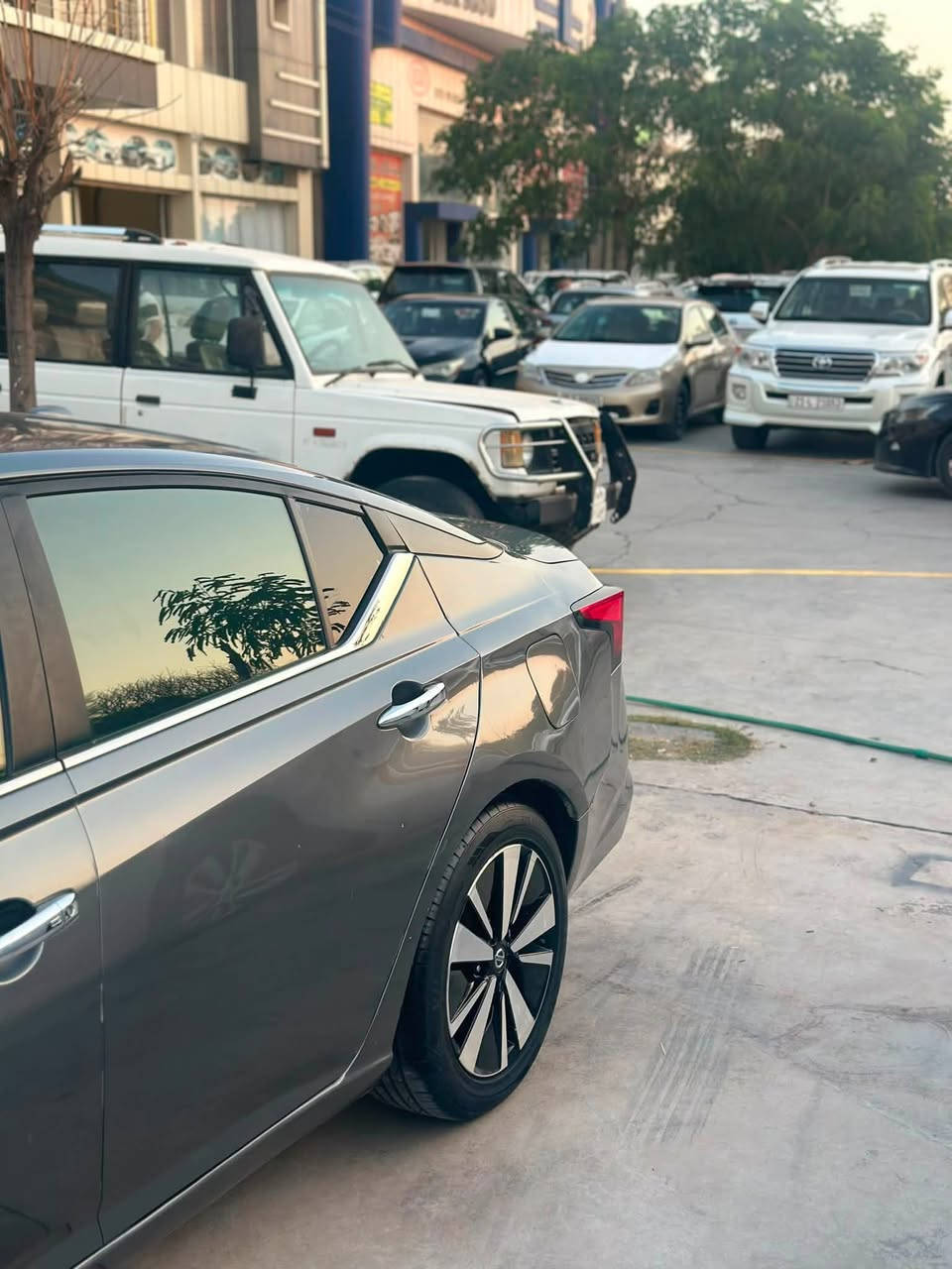 بۆفرۆشتن 🖤🎌🖤 للبیع
‏NISSAN ALTIMA 2021 SV
نیسسان ئاڵتیما ٢٠٢١ کەنەدی 
مواسەفات 
بەسمە و شەخال 
کامێرا و حاسە 

ڕادار ی پێش و دووا 
خەتی جادە 
ڕاداری ئاوێنە 
سوکان ڤۆلیۆم 
نیزامی ئیکۆ و سپۆرت 

٤ تایەو ویلی لۆک 
نیزامی CarPlay 
تەحدید سورعە
ویلی سپۆرت 

لایت زینۆن بیلاد  بەنسبەت حادیسەوە چاملغێ بەردەمو چاملغێ دوای بۆیاخە بێ ناگرتن بێ ئێرباک بەشەری گێڕو مەکینەو تەحویل سەنەویو ڕەقەمی تازەیە نرخی133$مەجاڵێکی برایانەی تیایە بۆ زانیاری زیاتر پەیوەندی بکەن بەم ژ.م***********☎️
