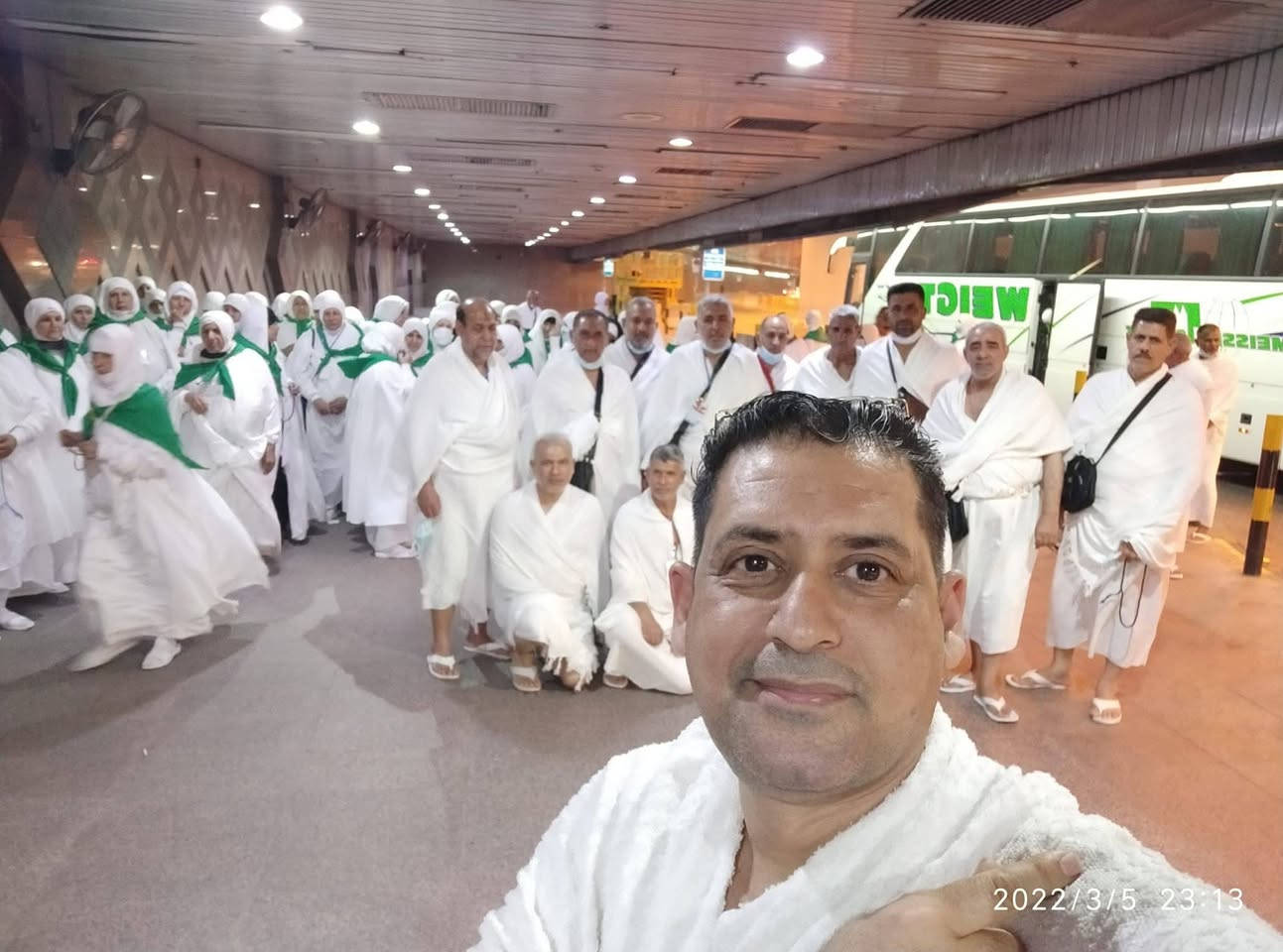 السلام عليكم 
برنامج عمره في ذكرى شهادة الرسول الاعظم عمرتين🕋🕋 في نفس الرحله بر ا🚍 650ا💲لف 
جوا✈️✈️ب 900💲الف والتصريف لشركه🕍
البرنامج يشمل ثلاث وجبات طعام 🍔🍔وضيافه طول الطريق 🍿🍿🫖
هدايه المعتمر🧳🧳
ارشاد ديني فنادق ممتازه 🏢
للراغبين بسفر الحجز من الآن لغرض اكمال الفيزا
المتعهد الحاج مهند عبدون 
***********📞
