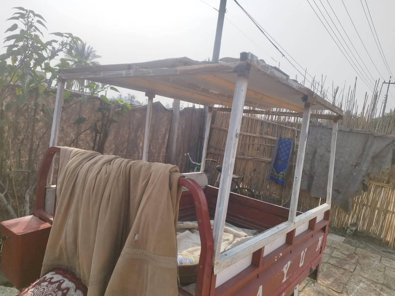 سقيفه ستوته للبيع سعر 30الف كامله مكان كرمه بني سعيد اتصال فقط***********
