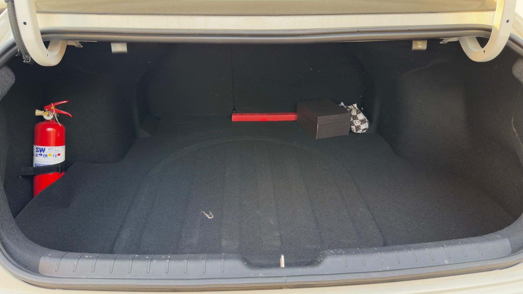 كي 4 2025 ضمان الشركة الدولية 5 سنوات مع4 تبديلات دهن مجانية مكينة 2000 دوش كير atبصمة تشغيل عن بعد داخل مخمل قرميدي بدون فتحة ماشية750 كم قابل للزيادة