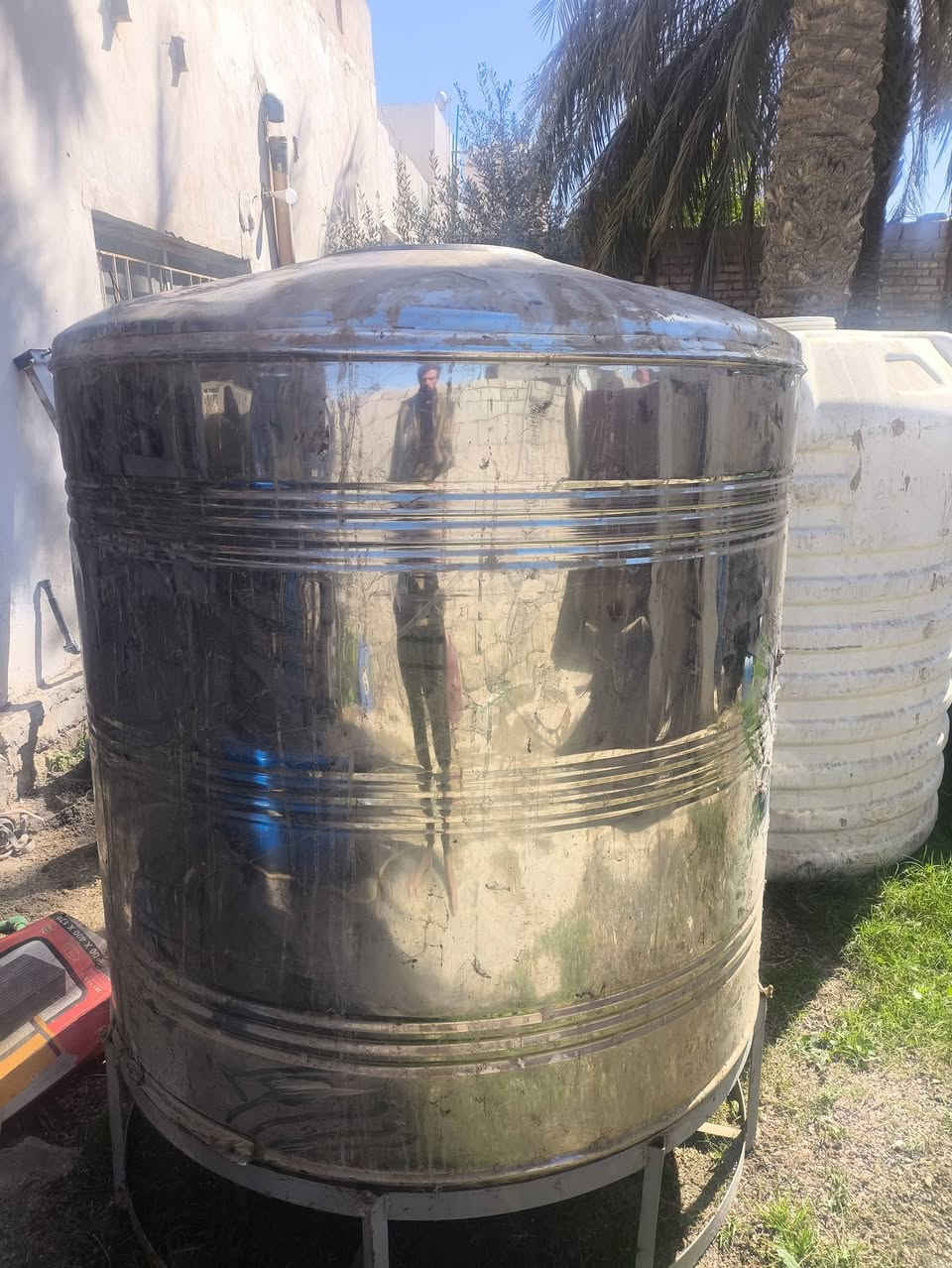 ياالله محطه ام الالف سل ستيل نضافه فول 
تشغيل اتو ماتيك 
ماطور عامودي يطالي بنتكس

ماطور طرحي بنتكس 
ملحقاته 
تانكيات ستيل الحجم 2000
مع ماطور بوستر 
السعر 2750وبيه مجال 
مكاني واسط وعدي توصيل 
***********
***********
