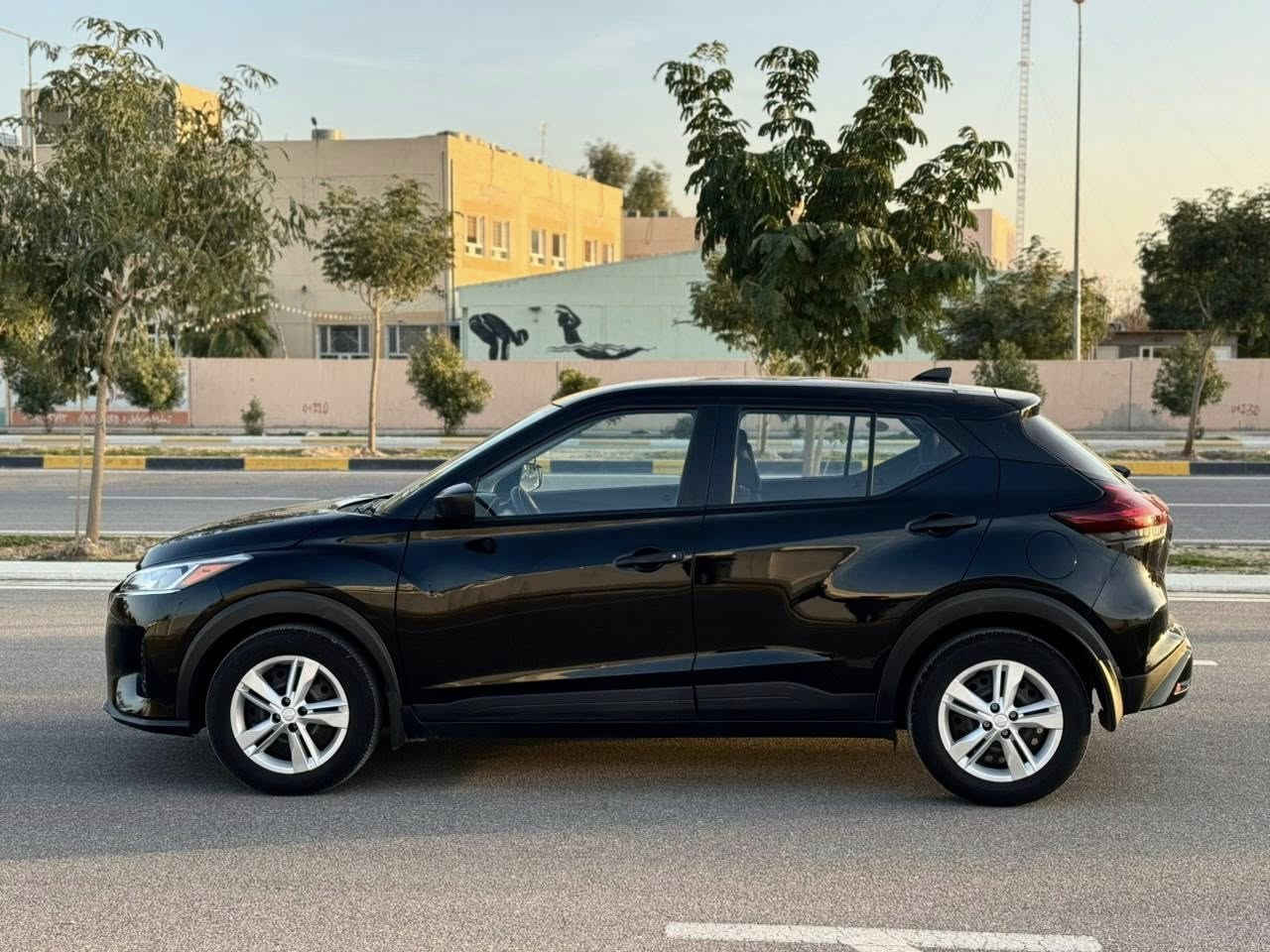 نیسان کیکس ٢٠٢٤ 
مشي ١٧ الاف 
مواصفات: رادرا، كامره خلفيه، بصمه 
دبل اوتو، حساس خلفيه 
سياره نضيفه جداً بدون ارباك ضربه خلفيه كلش بسيطه 
فقط بيه شبر صبغ تحت باب جنطه 
سياره كاتي يترقم شمالي 
وياه شهرين للترقيم عقد اول تسجيل يطلع بأسمك 
عنوان : قضاء كلار

والسعر : ١٢٨ورقه

رقم تليفون : ***********
