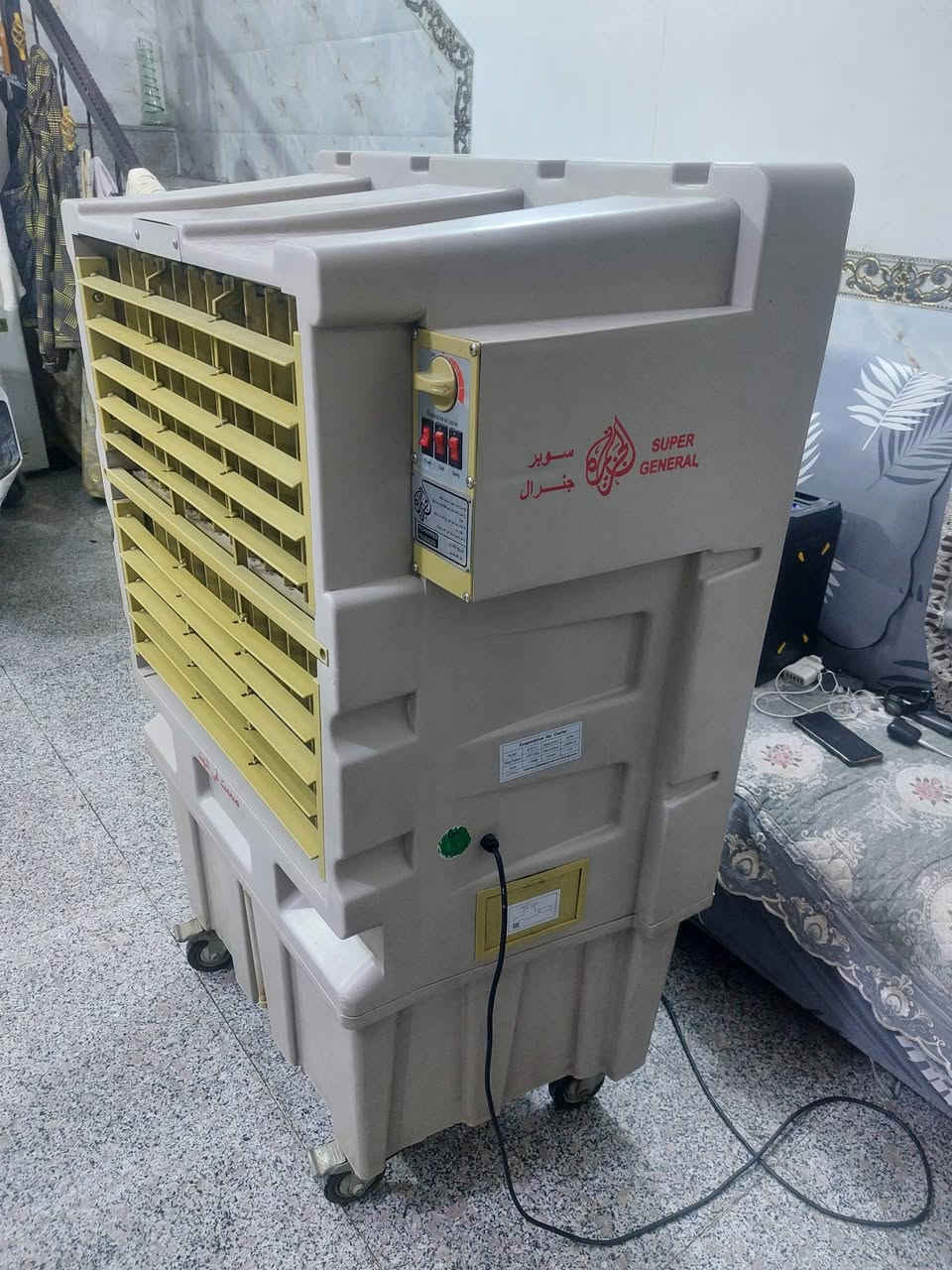 البيع سعر ٢٥٠ قفلهة مكان مدينة الصدر رقم ***********
