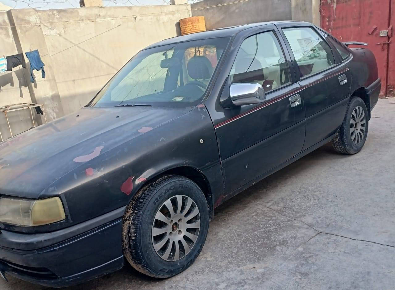 السلام عليكم
اوبل فكترا للبيع 
 حجم ١٨ 
موديل ٩٢ 
تخم تاير جديد 
كهربائيات كله شغال بدون نقص 
كير و محرك شرط 
( *********** ) 
***********
