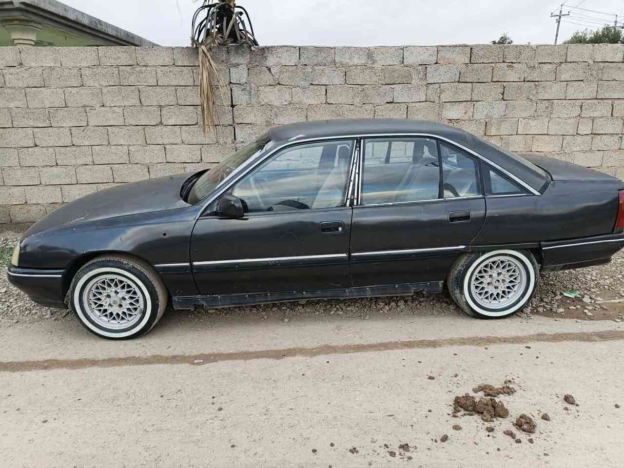 السلام عليكم ورحمة اوبل اوميكا موديل ٩٢ محرك شرط كير شرط سنويه ساقطه صدر جديد رقمها كركوك للاستفسار الاتصال على الرقم التالي *********** سعرها ٢٥ وبي مجال
