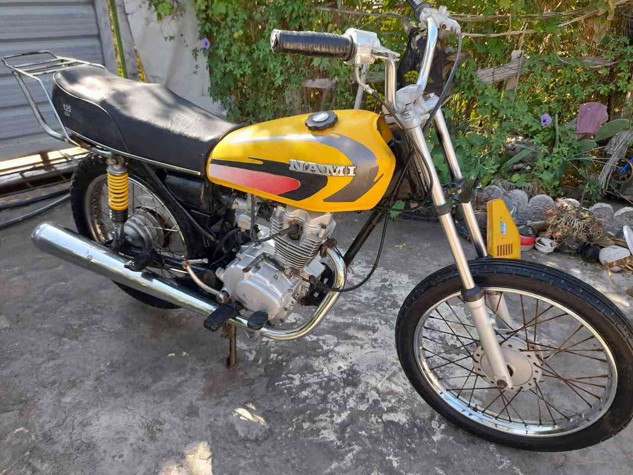 دراجه نامه إيراني الأصلي شلامجه ادوات شلعه تخبل مكينه جديده ٤٥٠ وبيه مجال مكان بني منصور    دراجه جديده وجاهزه كل نقص مابيه   ***********
