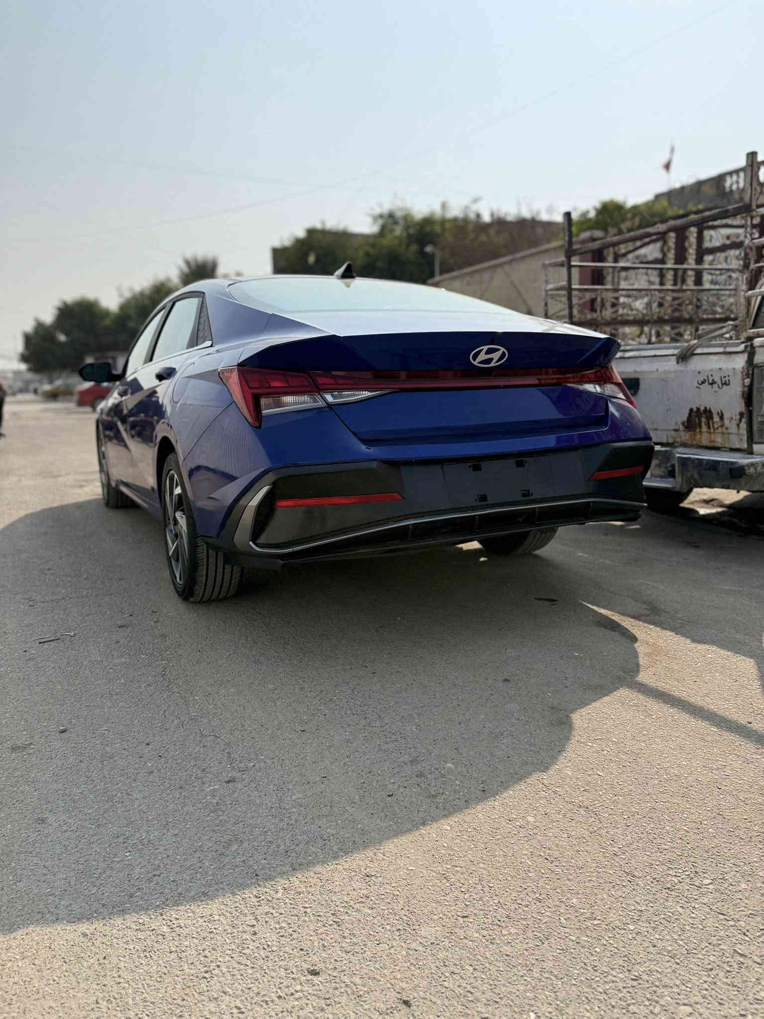 السلام عليكم ❤️
(النترا 2024 وارد امركي)  فول فول موصفات (عدة كشنات مخمل )
دخول جديد مكمرك وكامل(بدون رقم )
(حادث قبق جنطة فقط صبغ )⚠️
      محرك 2000 
شاشه ديجتال
فتحة سقف بانوراما
بصمه                        
تشغيل عن بعد              
جنطه ذكيه كهربائية                                                            
كاميرا خلفيه بلادي 
نضام تشغيل الكاميرات 
نضام ترحيب
نضام مود درايف إيكو وسبورت و عادي
تحكم ستيرن 
لد امامي نهاري
مانع انزلاق
مانع انحدار 
لايت عدسات زنون 
والباقي موصفات معروفه 
(العنوان بغداد مدينة الصدر )
***********)
