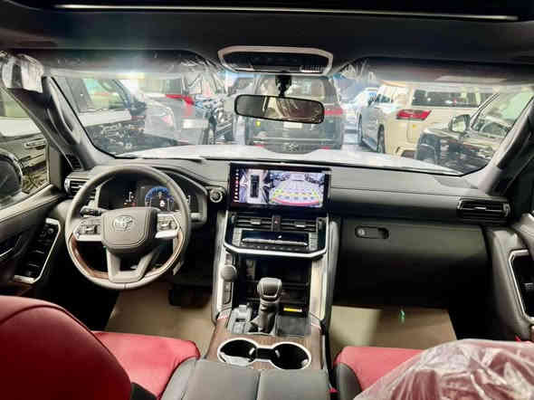 * لاندكروزر GXR لمتد 2025 زيرو  اسود رقم بغداد 
* ⁠سعد العبيدي (7700637589)
* ⁠الموديل : 2025
* ⁠الفئة: GXR / LIMTE 
* ⁠السعر (113 / مليون) مرقم 
* ⁠اللون اسود رقم بغداد 
* ⁠العدد (زيرو)داخل جلد احمر واسود 
* ⁠محرك  6 سلند (4000) 
* ⁠رادار خلفي لد شباك امامي 
* ⁠دوسات جانبية نيكل 
* ⁠كتابات لاندكروز 
* ⁠فدراليات جنطة خلفية 
* ⁠اريل نفكيتر سبايدر شمعة
* دعاميات كت (لحاية) 
* ⁠ترايش ابواب نفخ 
* ⁠ايرباك عدد (8)
* ⁠بصمة تشغيل 
* بصمات ابواب عدد (5) 
* ⁠شاشة امامية كبيرة 
* شاشات خلفية عدد (2)
* ⁠كامرات عدد 4 (360 درجة) 
* ⁠فتحة سقف (سلايت) 
* ⁠كراسي الامامية كهرباء 
* كراسي الامامية تبريد 
* ⁠مقاعد (7) راكب دفع رباعي (4 * 4) 
* ⁠ثلاجة وسطية جنطة كهرباء 
* ⁠تبريد شاشة شاحن واير ليس 
* ⁠حساس امامي خلفي 
* ⁠مري طي كهرباء 
* ⁠وباقي مواصفاتGXR المتد المعروفة 
* ⁠السعر (113 / مليون) رقم بغداد
* بغداد - معارض النهضة - الشارع الثاني - شركة الخليج العربي هـ(***********) بغداد
