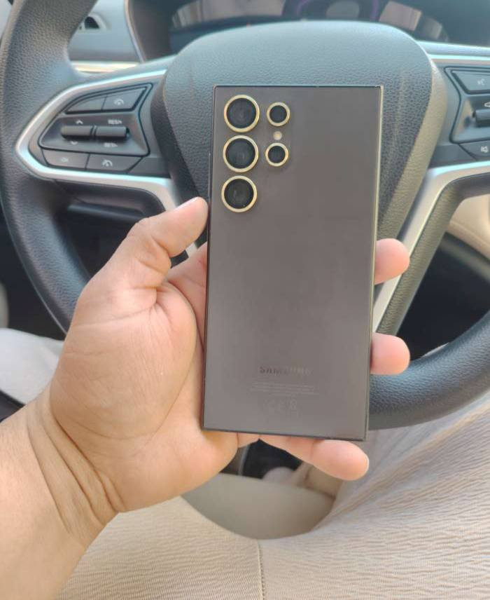 الترا S24
ذاكره256

شرق اوسط اخذته كارتون شاحنته موجوده اضمنه من العطل اولفتح 

النقال جديد معنه الكلمه

السعر900وبي مجال

عنواني الجزيره***********
