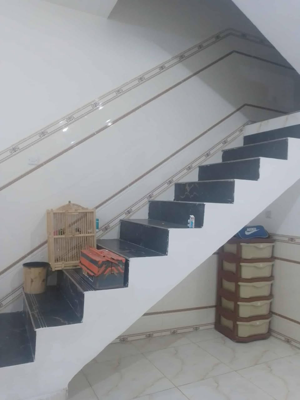 بيت بزراعي حي شهداء الاول مساحته 75متر ***********
