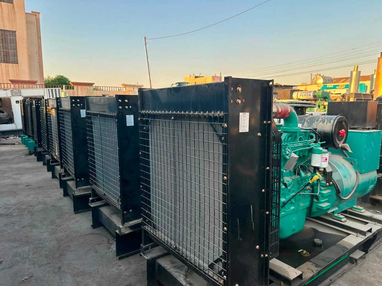 السلام عليكم
كمنز 250kva 
ساعات العمل. زيروو 
نظام اوتو حمايه فول اوتماتيك
وضع بلاد شركة  
أربيل صناعه جنوبيه 
نظام اوتو حمايه فول اوتماتيك
وضع بلاد شركة  
🚚يوجد توصيل الى جميع المحافظات وبضمان🚚
🚚كياندن هةية بو هةموو شاركان بةكرينتى🚚
 للاستفسار:
 ابو علي 
***********
***********
***********
