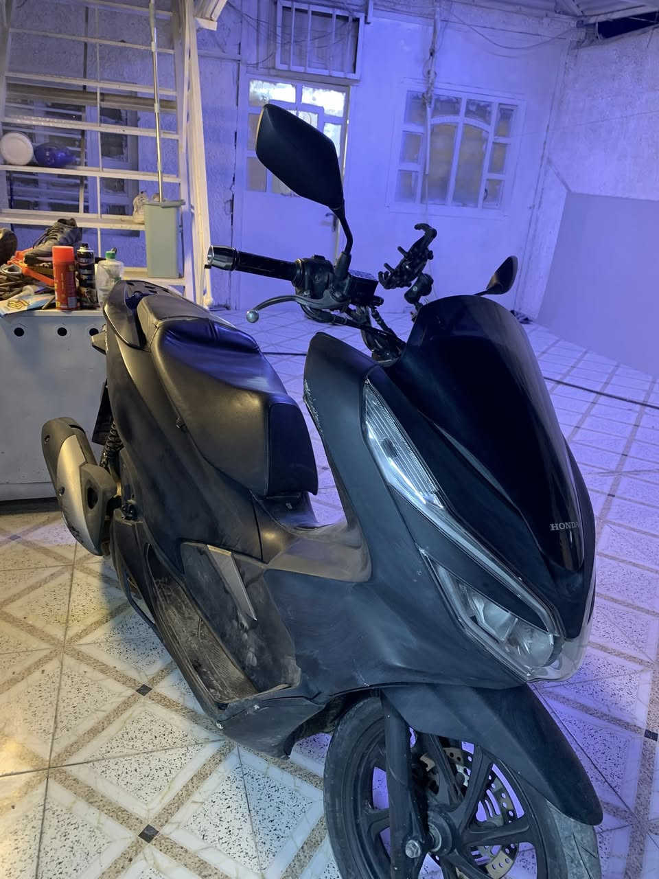 السلام عليكم ياريت تقره المنشور قبل ماتراسل وتتصل بيها والحجي قفل بعد ميقبل ابقيها الدراجة مكفوله  مكينه كلجات مشي نعومه موديل2020  ماشية 22  المكينة خرسة كلشي ماتسمع منها كهربائيات كله شغاله مابيها اي نقص بيها بس ملاحضات بل كفر مال اثر الوكعه وخفيفه مو قويه اخوان رجائا السعر بي مجال كلش قليل بدون احراج 
السعر 1450  مكاني بغداد حي الخضراء مال عامرية 
***********
شرط الدراجة اذا مو خرسة تاخذها بلاش
