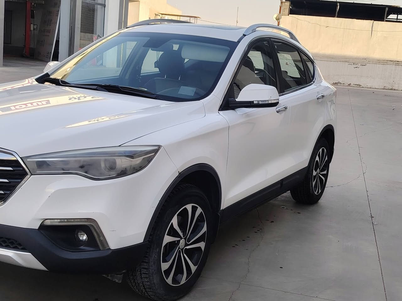 سيارة X80 Faw بيستون
صيني المنشأ بامتياز Suv
باقي عليها  أقل سنة اقساط للمصرف استقطاع الكتروني (ماستر كارد)  رقم بغداد الماني صاحبها الشرعي  بالموصل وكالة عامة من صاحبها الشرعي موظف . 
موديل 2021
سعة المحرك 2000 دوش 
كير أوتو 6نمرات 
مكيف ديجيتال لمس.
نظام مراقبة حرارة الخارج
مرايات  شفط كهربائية تحتوي اضواء إشارة.
مقاعد جلد.
مقاعد تدفئة.
تحكمات مقود جهتين
مثبت سرعة.
شاشة لمس 11 بوصة
بصمة تشغيل داخلية 
بصمات خارجية للابواب.
فتحة سقف بانوراما.
نظام فرامل دسكات امامي خلفي.
نظام توزيع قوة الكبحABS.
حزمة الثباتEBD.
تقنية ESP +TCS الإلكتروني
وسائد هوائية عدد 2.
كاميرا خلفية دوارة.
حساسات امامية خلفية.
مانع سرقة.
نظام  TPMS لقراءة هواء الإطارات.
سايد بريك بصمة.
خمسة ويل كب.
لدات زينون وكشاف ضباب .
8 مكبرات صوتية عالية الدقة .
كومبيوتر رحلات.
سيارة كلش راقية وبكفالة عامة مع كافة الضمانات  
فقط بيها تقليم بجهة باب اليسار من جهة الخلف ... السعر  98$

للاستفسار مراجعة مكتب منار الحدباء لتجارة السيارات وتنظيم عقود بيع وشراء السيارات موصل حي المثنى فرع إعدادية الرسالة

***********
***********
