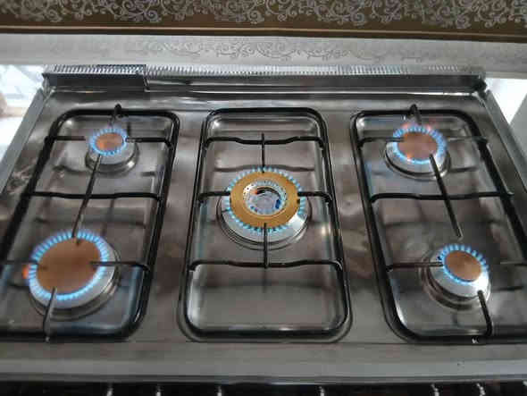 طباخ تكنو عشتار مصري للبيع شرط نضافةة الشغل السعر 140الرقم الهاتف ***********
