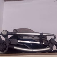 عربانة أطفال • نظيفة