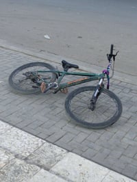 بايسكل استعراضي حجم 26 معدن المنيوم ستيرن سبع الوان ركبة استعراضية  دب...