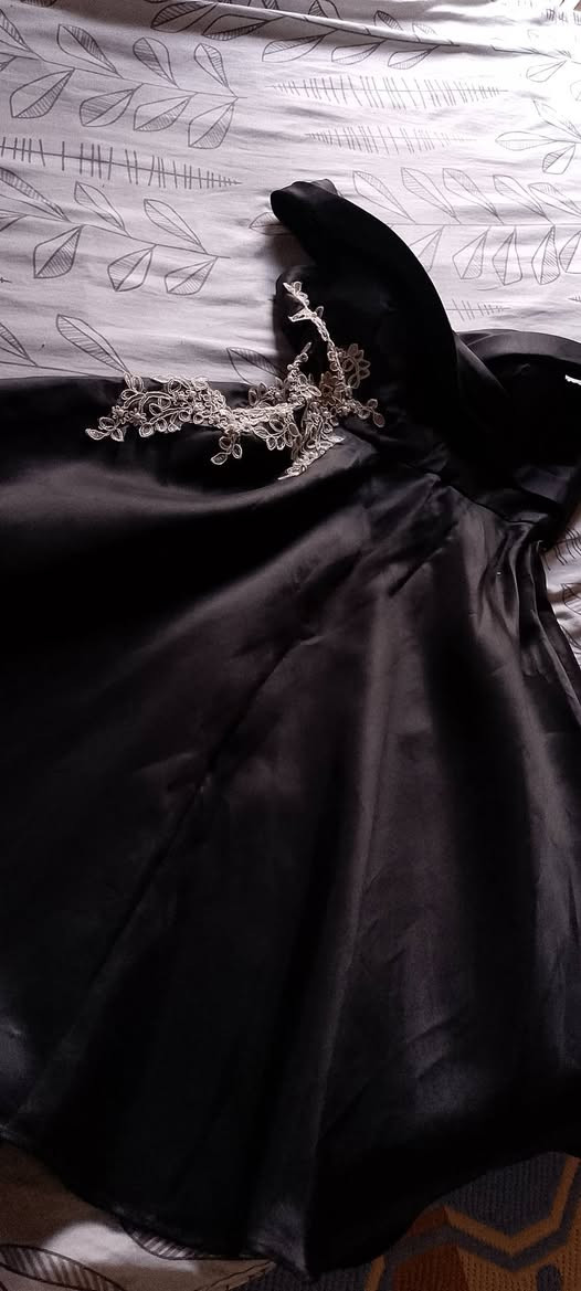 ستن ثقيل ملبوس ساعتين و نظافته 100٪ اريدة بـ30


**إذا كنت صاحب هذا الإعلان وتريد حذفه لأي سبب، رجاءا أرسل رسالة إلى الدعم الفني**