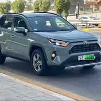 📍السلام عليكم 🫡 📍 للبيع او مراوس📍  📍تيوتا راف 4 لون سمنتي مميز 📍امريكي...