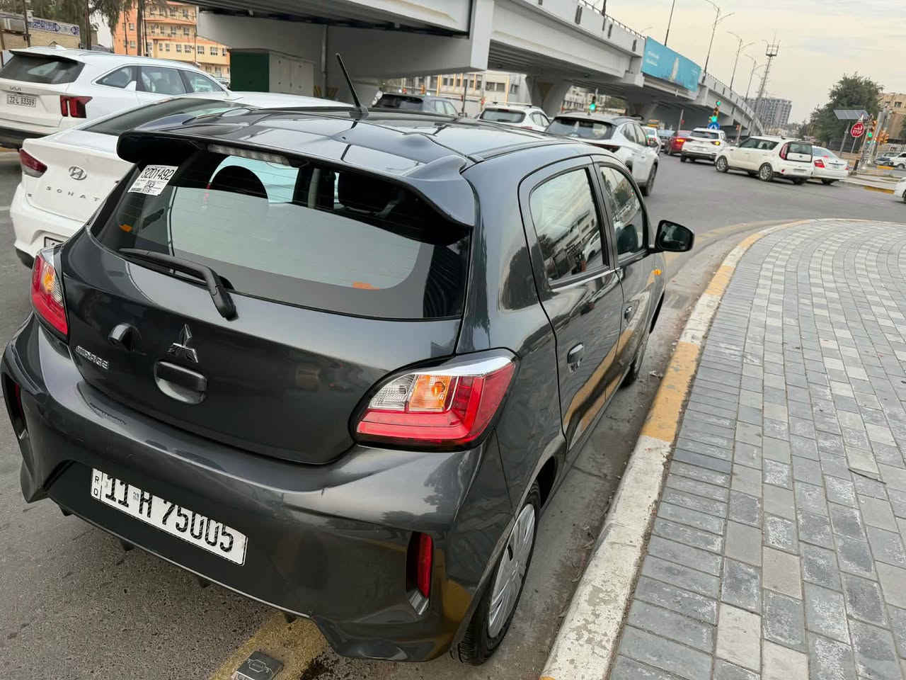 السلام عليكم 
مسبوشي 
ميراج 
2024
شاشه 
كامره 
تحكم استيرن 
كير اتماتيك 
رقم بغداد سنويه ب اسمي 
ماشيه 15 الف
السعر97 و بيها مجال 
للاستفسار  ‭0770 659 9049‬
بغداد العطيفيه بغداد, العراق
