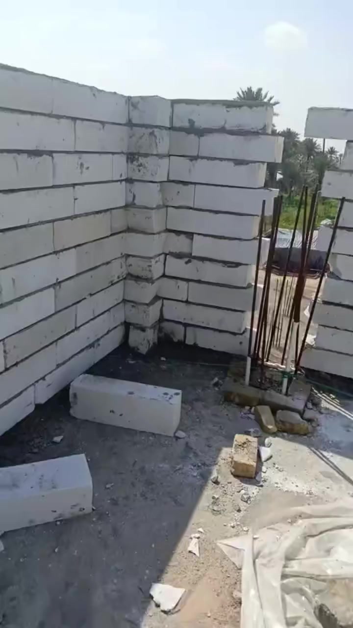 السلام عليكم. خلفه ابو محمد الخالدي 
لبخ سمنت جص بورك سيراميك كاشي بناء طابوك بناء بلوك ترميم تفليش صبغ لبخ واجهات تطبيك ارضيات مقرنص كافه العمل نشتغل سرعه ونظافه #حالين_فارغ اتصل وخادم ***********
