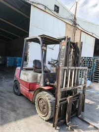 رافعة شوكية • ٣ طن • ناصرية