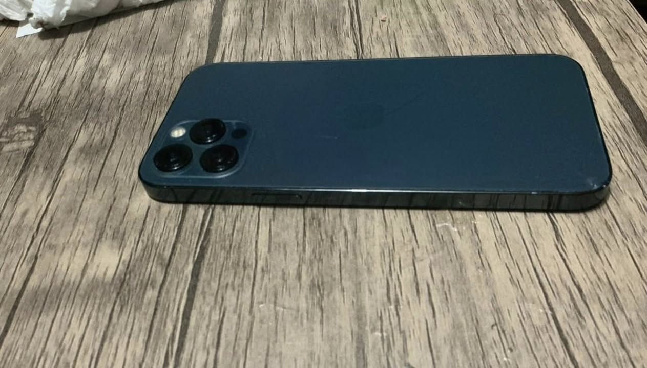 السلام عليكم جيبلك شاشه وتعال شغل وكع مني السعر 275 12 برو ماكس مبدل بس شاشه ومن حدثته يكلي كامره مبدله بس هيه ما مبدله بطاريه بلاديه 78 
وتساب ***********
