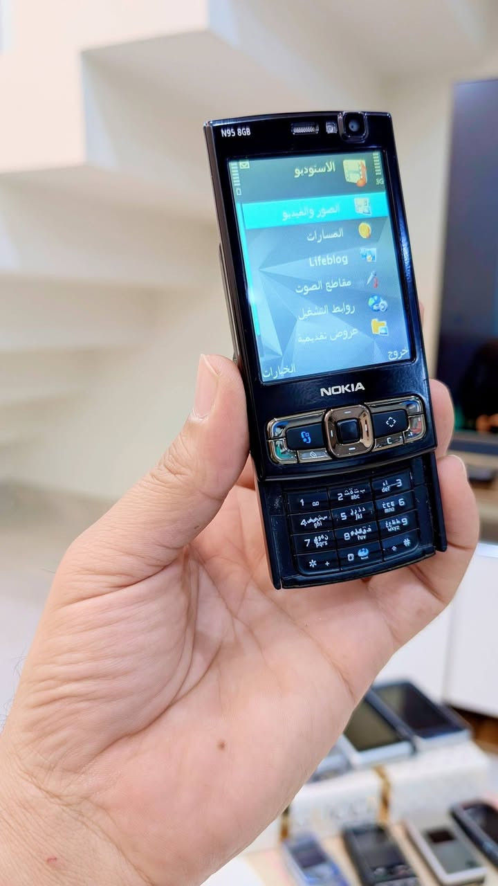 Nokia N95 black 8G 
متوفر 2 قطعة النظافة تقريبا الاثنين نفس الشي


**إذا كنت صاحب هذا الإعلان وتريد حذفه لأي سبب، رجاءا أرسل رسالة إلى الدعم الفني**