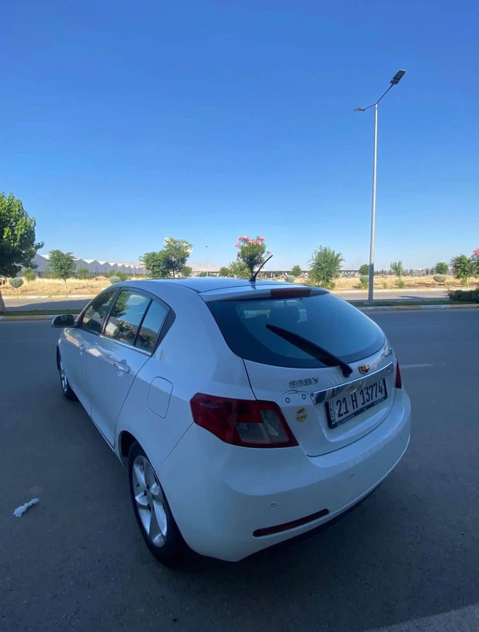 Geely emgrand.7
2013
فوول فوول
ڕەقەم سلێمانی 
تەحویل و خەرامەی بەشەرت 
ڕەقەم و سەنەوی تازەیە 
سێ پارچەی بۆیاخە
گێڕ و مەکینەی بەشەرت 
تەقەو ڕەقەی بەشەرت 
تەبرید سارد و گەرم🥶
چوار تەیەو ویلی لۆکی لەژێرە 
سەیارەکە دەر و ناوی لۆکە پێویست بەوەسف ناکات خۆی ماڵەکە دیارە 
کارەبای هەموو گیانی ئیش ئەکات 
سەیارەکە مالی دۆستە زۆر بێکێشەیە 
سعری خوار هەموو بازاڕ ٥٨ کەمێک مەجال 
شوێن سلێمانی 
ئەگەر مووشتەری تەلەفون بکە جوابی مەسج نایەمەوە 
واتسئەپی لەسەرە 
*********** السليمانية, العراق
