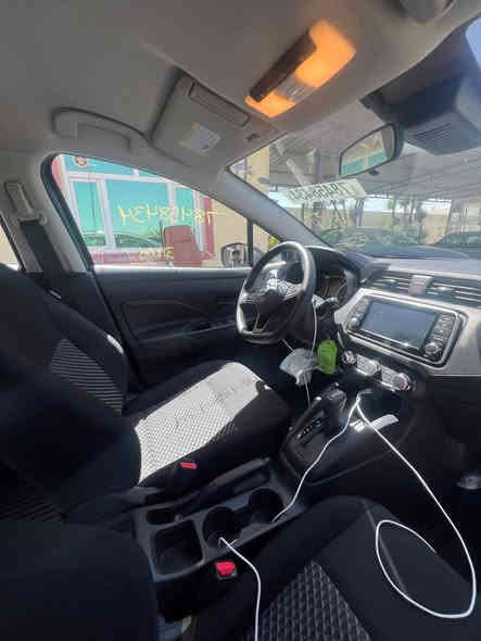 نيسان فيرسا موديل 24 السياره دخول جديد بدون رقم حادث موضح بالصور بدون تبديل بدون صبغ السياره ع وضع الشركه كلشي واضح بالصور السعر 110وبيها مجال الشراي يتصل ***********
