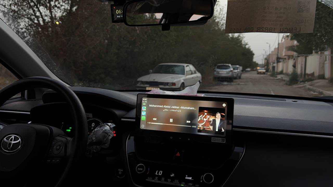 السلام عليكم كورلا كروس موديل 2024 تجميع صيني فول مواصفات ماشيه 11 الف مكفوله كفاله عامه من الشخط سحب مصرف كفيل وصاحب السياره نفس البيت وكاله عامه اسويلك سعرهه ١٥٥ وبيهه مجال مكانهه بالديوانيه وهذا رقمي *********** او تراسلني ع ماسنجر
