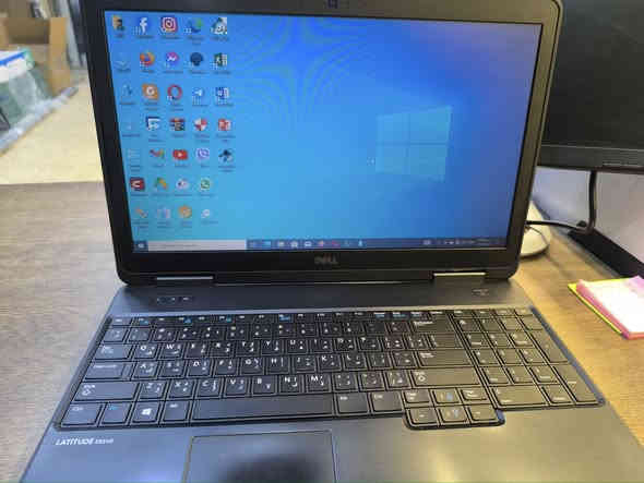 DELL-LATITUDE E5540

 

🌹🌹الكمية جدا محدودة  🌹🌹

💯شاشة 15.6💯

175  الف فقط 🔥🔥 سعر نهائي 

معالج/CI5 /الجيل الرابع 

الرام /8gb/قابل للتطوير 

الهارد/256ssd/قابل للتطوير 

كارت شاشة خارجي منفصل /2 كيكا نيفيديا m720m🌹

كارت شاشة داخلي متصل /4 كيكا 

🌹Dvd🌹

للحجز مراجعة 
مكتب الابداع الهندسي/ موصل الجديدة 
او الاتصال بالرقم 
***********/واتس
