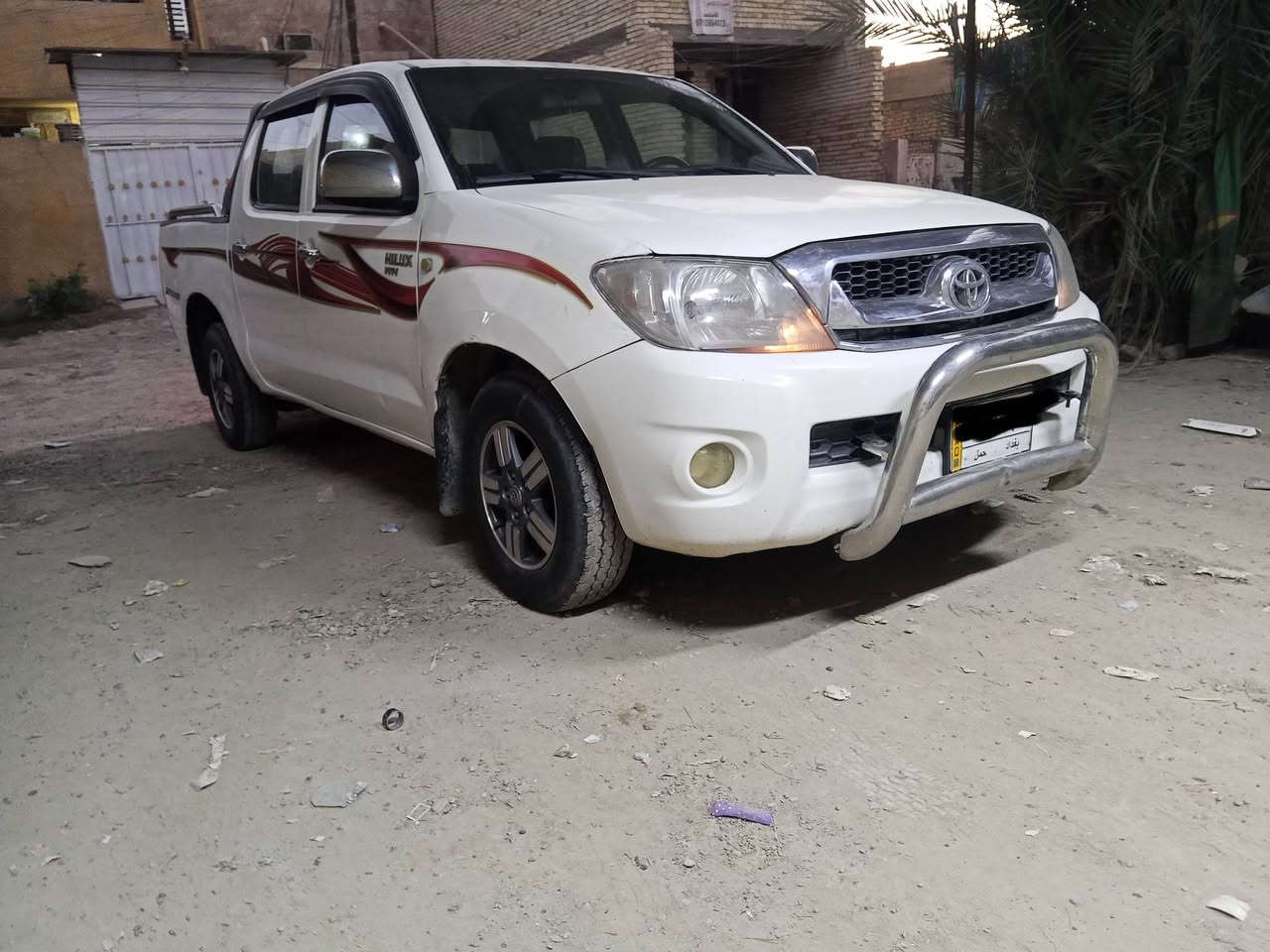 السلام عليكم 
تويتا 2008 رقم بغداد مصبوغه عام كير عادي محرك 2700 ارقى محرك كير محرك مكفول  تبريد تدفئة 
السيارة باسمي مرواس  بكيا فحل او نثيا كون نظيفة حسب السيارة وانطي فرق اذا تكون نظيفة 
***********
