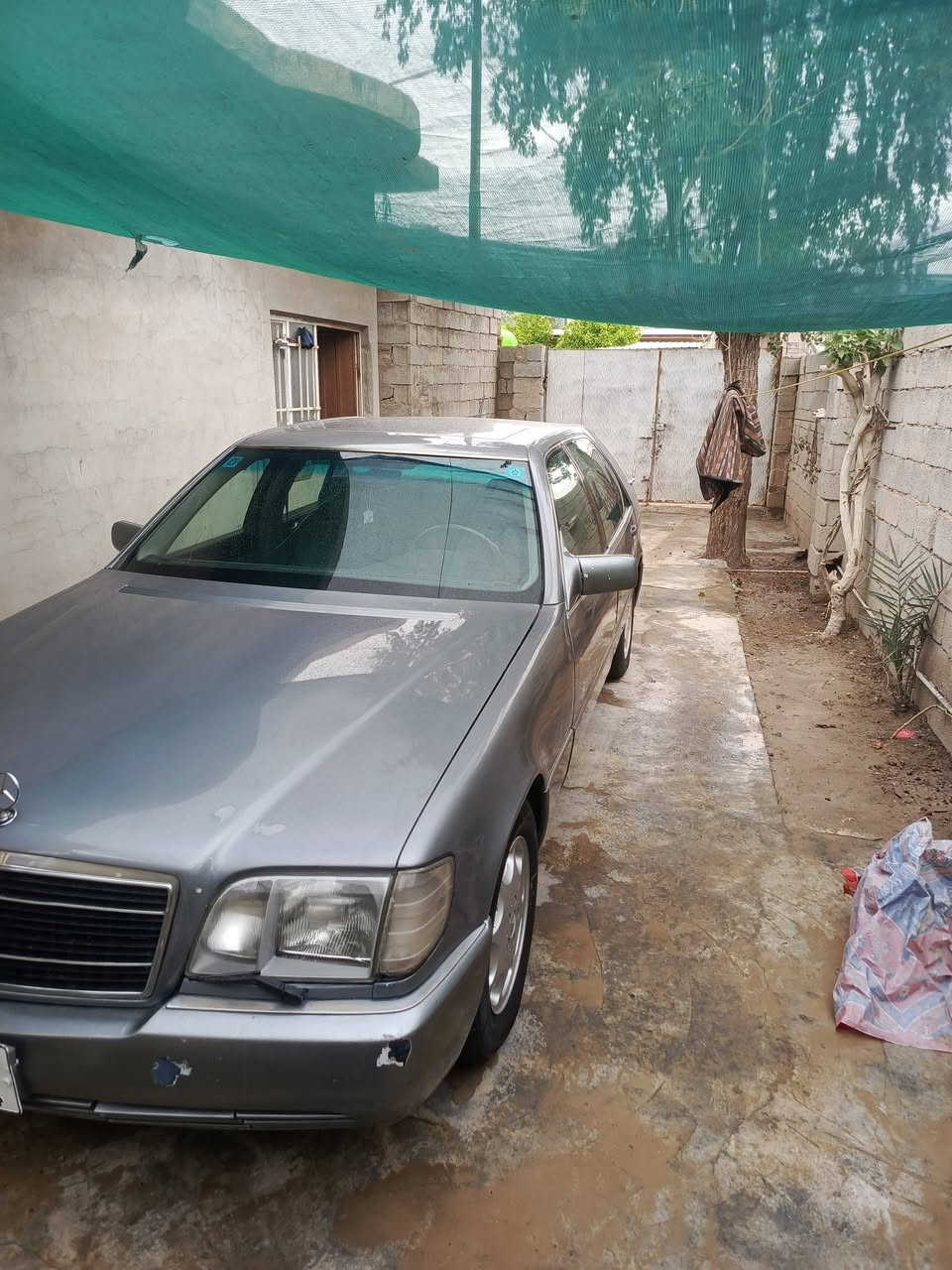 سلام و عليكم مرسيدس للبيع او مراوس  موديل 92 كير مكينه بطه 3000 محرك بداية صرف تخم تاير جديد صدر امامي خلفي جديد  سياره مصبوغة عام للجماليه سعر 55 وبيها مجال  سنويه 2030 متواجد واتساب رقم الهاتف ***********
