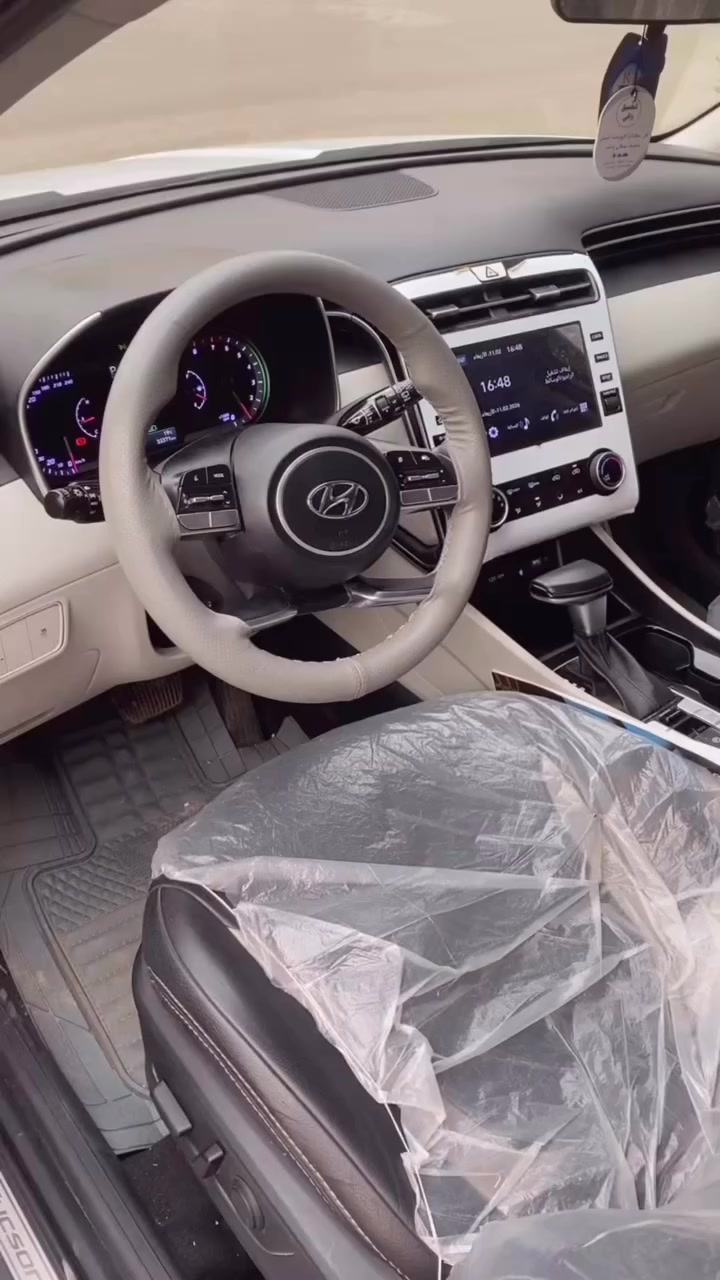 هيونداي توسان 2022 خليجي ماشيه 32الف
 فول مواصفات عدى البانوراما
السعر 192مكاني بغداد (***********)
‏المواصفات ❓
‏شاشه دجتل
‏تشغيل بصمة 
‏تشغيل عن بعد
‏AIRBAG عدد 2
‏سايد بريك دگمة   
‏بك لايت LED
‏كروس سرعه
‏اتو هولد اريل نفيكيتر
‏مقاعد امامية كهرباء 
‏بردات ابواب خلفية 
‏حساسات امامية 
‏حساسات خلفية 
‏حساس كشنات
‏تحكم مقود كامل
‏بصمات 
‏انارة ترحيب
‏نظام مانع تزحلق  ‏ABS
‏شاحن موبايل واير ليس  
‏اشاير بالمري والمري قابلة للطي 
‏سياره جديده كلش مكاني بغداد
