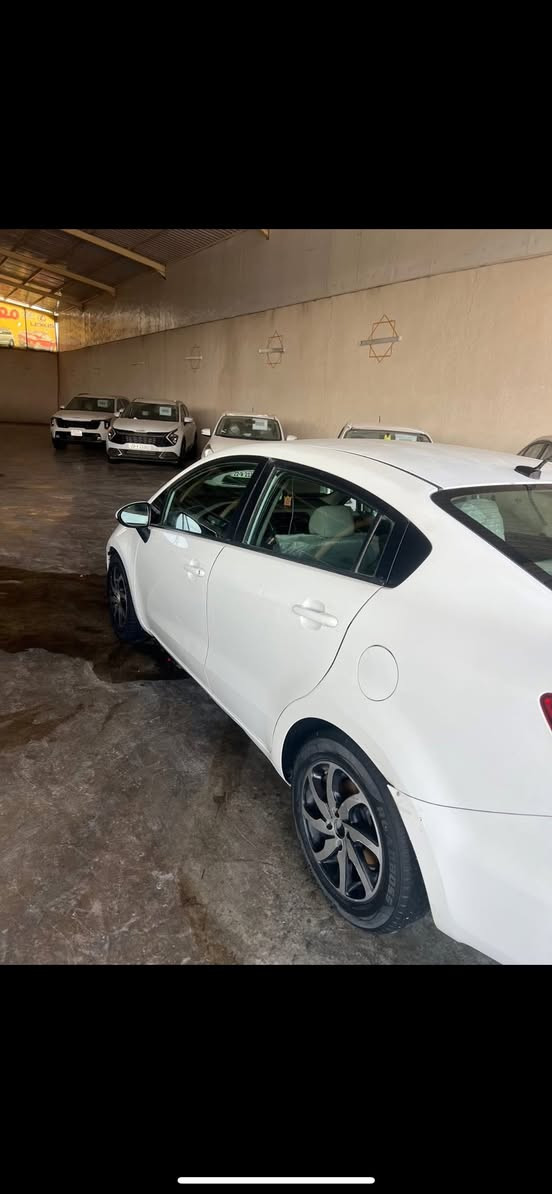 2014
امريكي 
باسمي
السعر90
بي مجال ديالى جديده الشط
***********
