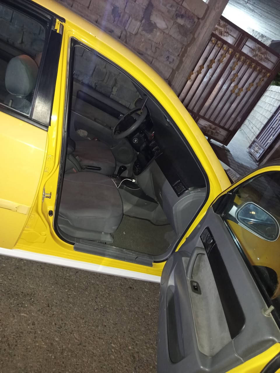 سلام عليكم اوبترا للبيع او مراوس موديل 2011 سياره حره كامله معاملتها بس استلم لوحات الجديده سياره خير من الله كير محرك كصه تخم تاير تبريد كامره شاشه سياره مال جناي متصرف عليها ربع خير من الله السعر 67وبيها مجال مكان السياره الرمادي الاستفسار ***********
