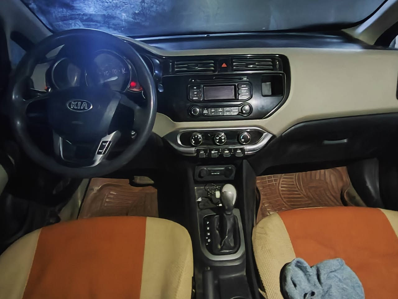 السلام عليكم كيا ريو موديل 13مكينه وكير مكفولات سونار موجود رقم مثنئ السيارة بديوانيه هذا الرقم ***********
