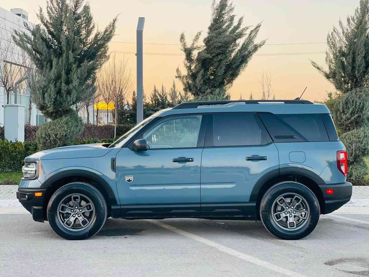 فۆرد برۆنکۆ 2022 سپۆرت کەنەدی مواسەفات بیگ باند 

سعر بلاش خوار هەموو بازاڕ : 148$ و معامەلەیەکی کەم 

مەکینەی ١٥ ی تۆربۆ 181 هۆرس پاوەرە و
 دەبڵ ئەکسل و سەیارەکە زۆر تازەیە 
تەنها ٢٠ هەزار کیلۆمەتر ڕۆشتووە 
بۆیاخی نیە چاڵ و شوخت و ساردی نیە 
تەنانەت دەعامیش بۆیاخ نیە 
دەعمی قورسی نیە تەنها بۆنیت گۆڕاوە بە بیلادی
 ئەرباکی سوکان تەقیوە شەریکە دانراوەتەوە
 ناوی هیچ نەگرتووە 
مواسافات بەسمەی سویچ و دەرگا و 
کۆدی سەر دەرگا و شەغال و گێڕ ماوس
 و ئۆتۆ ستارت و ئۆتۆ هۆڵد و شاشە
 لەمس و کامێرا و ڕاداری پێشەو و ڕادار ئاوێنە و
 لاتەنیشت و خەتی جادە و برێکی بەسمەیە 
و پێنج مۆدی لێخوڕین و کوشن هیتەر و 
کارەبای و لایت زینۆن و لایت پێش و 
دواوە لیدە و بلاجکتۆر و ویل کرۆم و
 تولی سەقف و سوکان ڤۆلیۆم و تەحدید سورعە 
و تەلەفوون و ئۆکس و فلاش و وایەرلێس چارج .
و کار پلەی و تاقمێکی تایەی شەریکەی لە ژێردایە 
و پاتری تازە گۆڕاوە
ژمارە کاتیەو دوو مانگی لەگەڵە بۆ ڕەقەم کردن

ژمارەی خاوەنەکەی 
0772 531 4474 
‎تێبینی: سەیارەکە مواسەفات کەنەدیە ڕەسمی دەعمی نیە ئەوەش ڕەقەم شانسی 

1‏3FMCR9B65NRD5665 السليمانية, العراق
