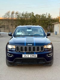 جيب لاريدو 2017 وارد امريكي كلين كفاله من الضربه هنا بلعراق بيها 4 قطع...