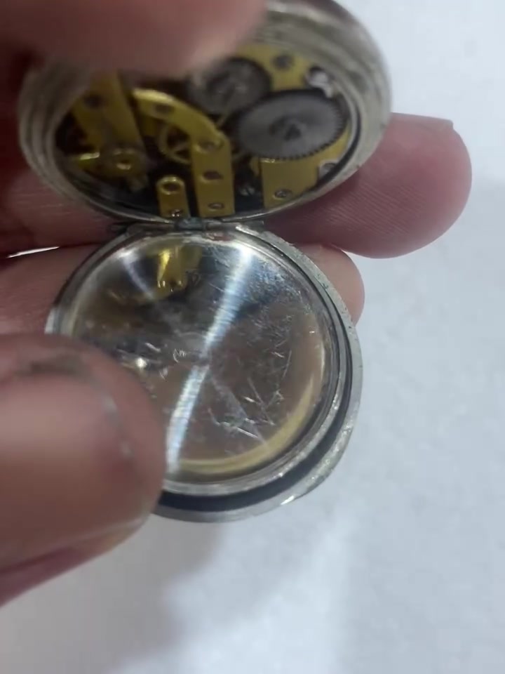 ساعات فضه  جيب شغال
يوجد توصيل 
تواصل خاص


**إذا كنت صاحب هذا الإعلان وتريد حذفه لأي سبب، رجاءا أرسل رسالة إلى الدعم الفني**